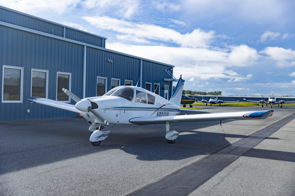 1964 Piper Cherokee PA-28-180(N8030W)